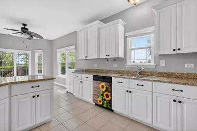 1711 Peyton Terrace, Shorewood, IL 60404 - Photo 20