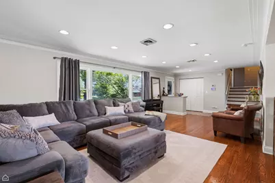 9632 Massasoit Avenue, Oak Lawn, IL 60453 - Photo 4