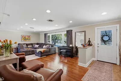 9632 Massasoit Avenue, Oak Lawn, IL 60453 - Photo 2