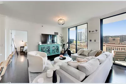 421 W Huron Street #604, Chicago, IL 60654 - Photo 4