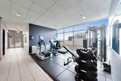 421 W Huron Street #604, Chicago, IL 60654 - Photo 18