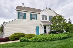 268 Gazebo Ln, Lombard, IL 60148 - Photo 2