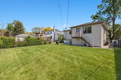 632 Polynesian Drive, Des Plaines, IL 60016 - Photo 34
