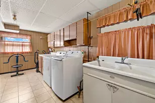 632 Polynesian Dr, Des Plaines, IL 60016 - Photo 24