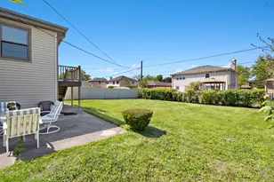 632 Polynesian Dr, Des Plaines, IL 60016 - Photo 32