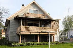 1839 W 1st St, Dixon, IL 61021 - Photo 2
