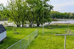 1839 W 1st St, Dixon, IL 61021 - Photo 8