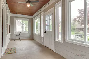 1027 St John St, Elgin, IL 60120 - Photo 16
