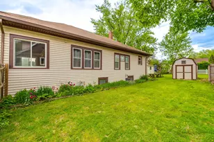 1027 St John St, Elgin, IL 60120 - Photo 28