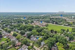 407 McKinley Ave, Libertyville, IL 60048 - Photo 2