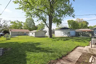 111 Elm Ln, Streamwood, IL 60107 - Photo 4
