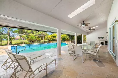 10215 Boca Woods Lane, Boca Raton, FL 33428 - Photo 22