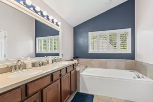 2030 Lucca Ct, Elgin, IL 60123 - Photo 20