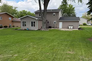 134 Riverview Dr, Albany, IL 61230 - Photo 6