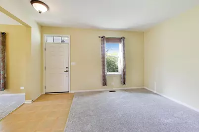 615 Paris Avenue, Oswego, IL 60543 - Photo 6