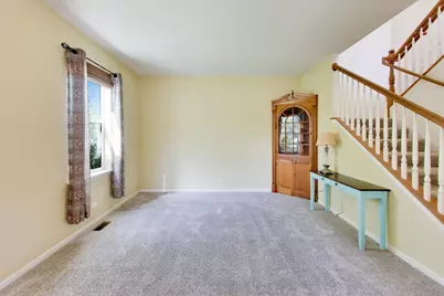 615 Paris Avenue, Oswego, IL 60543 - Photo 4