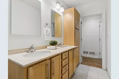 1152 W Roscoe Street #1W, Chicago, IL 60657 - Photo 14