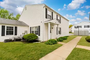 1261 Prairie Ave, Glendale Heights, IL 60139 - Photo 1