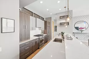 500 W Superior St, Chicago, IL 60654 - Photo 16