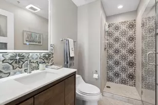 500 W Superior St, Chicago, IL 60654 - Photo 18