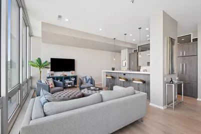 500 W Superior Street #1602, Chicago, IL 60654 - Photo 2