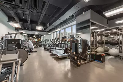 500 W Superior Street #1602, Chicago, IL 60654 - Photo 32