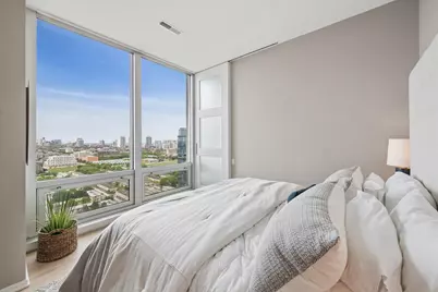 500 W Superior Street #1602, Chicago, IL 60654 - Photo 20