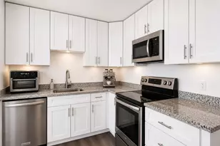 5701 N Sheridan Rd, Chicago, IL 60660 - Photo 12