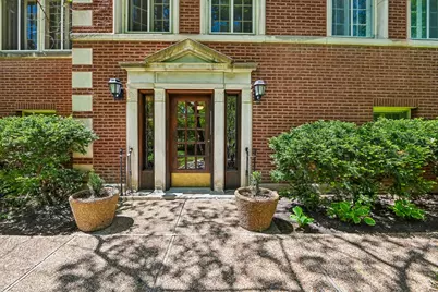 1033 Ontario Street #2CN, Oak Park, IL 60302 - Photo 2