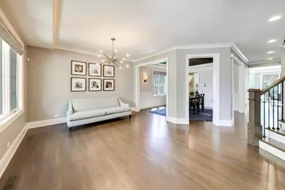 630 S Hillside Avenue, Elmhurst, IL 60126 - Photo 6