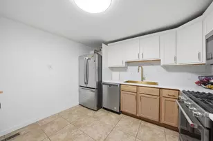 277 W Raye Dr, Chicago Heights, IL 60411 - Photo 14