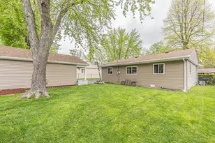 52 Sparrow Rd, Carpentersville, IL 60110 - Photo 24