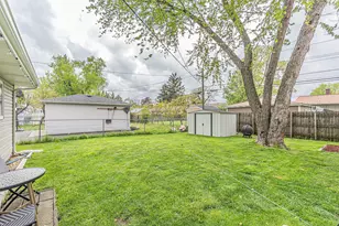 52 Sparrow Rd, Carpentersville, IL 60110 - Photo 22