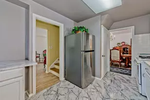 8517 N Crawford Ave, Skokie, IL 60076 - Photo 14