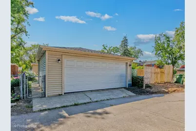 8517 N Crawford Avenue, Skokie, IL 60076 - Photo 22