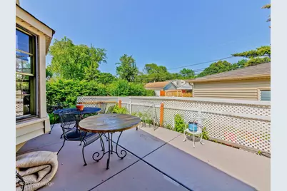 8517 N Crawford Avenue, Skokie, IL 60076 - Photo 20