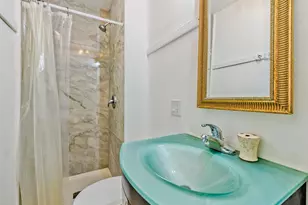 8517 N Crawford Ave, Skokie, IL 60076 - Photo 16