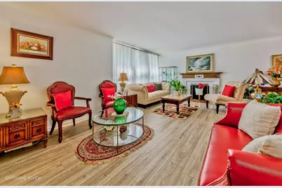 8517 N Crawford Avenue, Skokie, IL 60076 - Photo 4