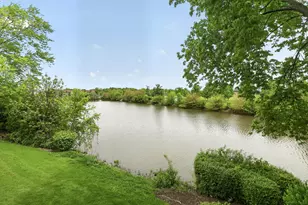 1715 Lakecliffe Dr, Wheaton, IL 60189 - Photo 24