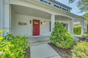 424 S Forest Ave, Batavia, IL 60510 - Photo 2