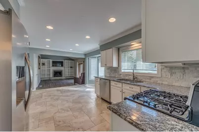 424 S Forest Avenue, Batavia, IL 60510 - Photo 10