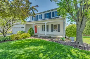 424 S Forest Ave, Batavia, IL 60510 - Photo 1