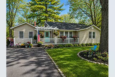 1105 S Hough Street, Barrington, IL 60010 - Photo 1