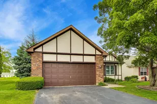 21040 W Hazelnut Ln, Plainfield, IL 60544 - Photo 1