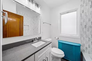 2524 Oak Park Ave, Berwyn, IL 60402 - Photo 8