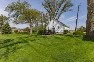 8367 Wolf Rd, Colona, IL 61241 - Photo 2