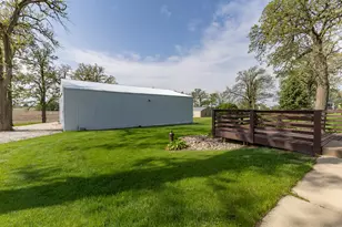 8367 Wolf Rd, Colona, IL 61241 - Photo 26