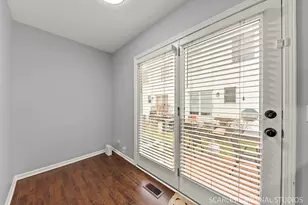 863 College Ave, Wheaton, IL 60187 - Photo 6