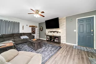 519 W 8th St, Dixon, IL 61021 - Photo 18