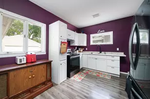 519 W 8th St, Dixon, IL 61021 - Photo 10